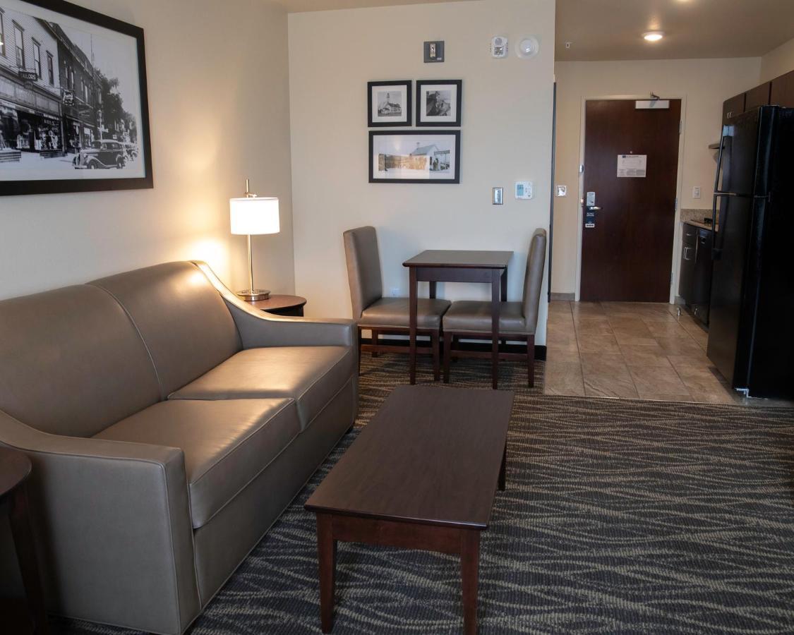 Cobblestone Hotel & Suites - Two Rivers Εξωτερικό φωτογραφία